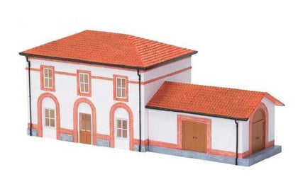 STAZIONE CON MAGAZZINO MERCI MONTATA RESINA 265X100X107 mm H0