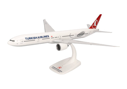 BOEING 777-300 TURKISH AIRLINES 1/200 SNAP FIT