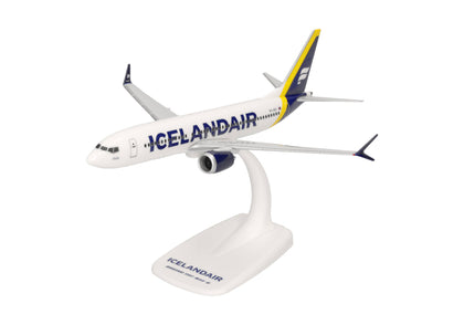 BOEING 737 MAX 8 ICELANDAIR 1/200 SNAP FIT