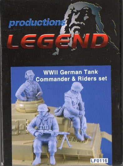 WWII GERMAN TANK COMMANDER & RIDERS SET 1/35 RESINA