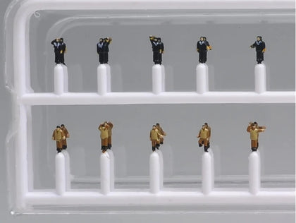 1/350 WWII GERMAN NAVY OFFICER AND SAILOR SET 1