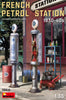 FRENCH PETROL STATION 1930-40 1/35