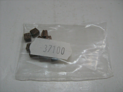 BOZZELLO DI NOCE 5 mm 3 FORI 10 pz
